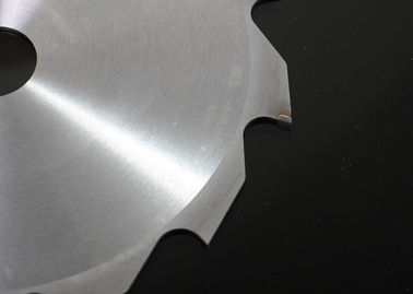 Marcar do diamante da placa do MDF considerou que a lâmina 4" viu as lâminas com diamante PCD pôr a serra