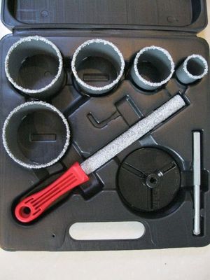 55mm que furo de broca considerou furos do corte na telha/cerâmico, furo do carboneto de tungstênio viu o jogo
