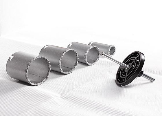 As ferramentas de corte o carboneto de tungstênio que derrubou o furo 2-5/8 profundamente cortado de 33mm 53mm” viram com dentes