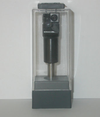 Micro parte inferior da limpeza do CNC do carboneto de tungstênio da grão mordida com bocados reversíveis do router do CNC das facas