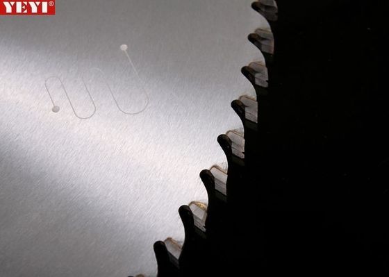 o corte de alumínio acrílico de corte de 450MM considerou as lâminas com núcleo silencioso das pontas de Ceratizit
