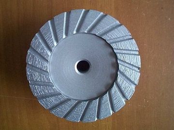 O tipo discos do turbocompressor de roda da moedura do copo do diamante para o moedor do concreto/4 polegadas roda