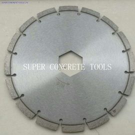 O corte do concreto de Airtec 250mm considerou as lâminas